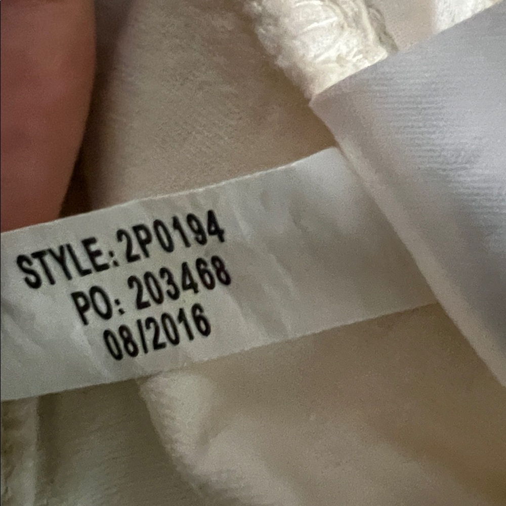 Vineyard Vines Cream Velvet Skinny Pants Size 8 | Old Money Preppy Coastal Luxe - Picture 12 of 12
